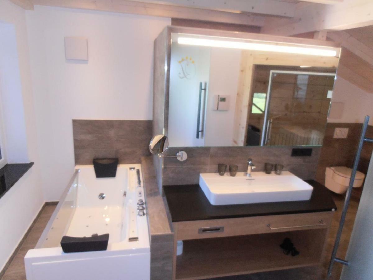 Wellness Ferienwohnungen Zellertalblick Drachselsried Dış mekan fotoğraf